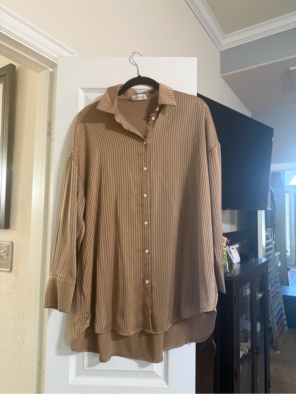 Relaxed Fit Women's Button-Up Blouse in Brown Stripe
